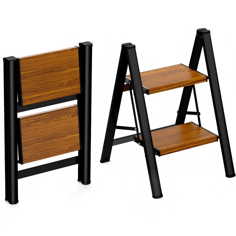 Lightweight Aluminum Folding Step Ladder Z578