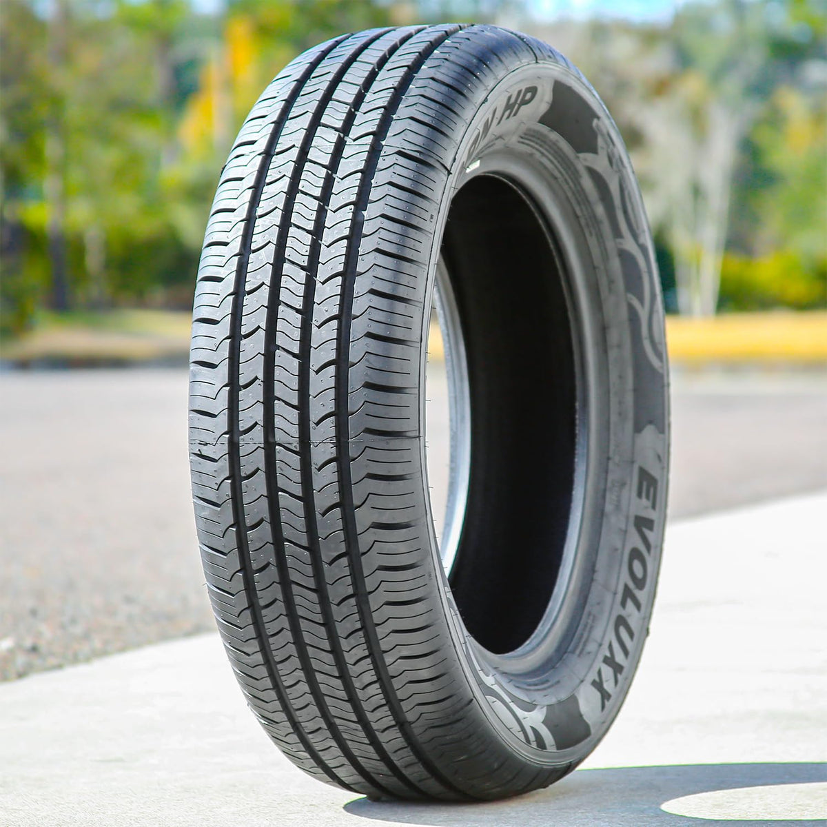 All-Season Passenger Car Performance Radial Tire 215/60R16 95H H574