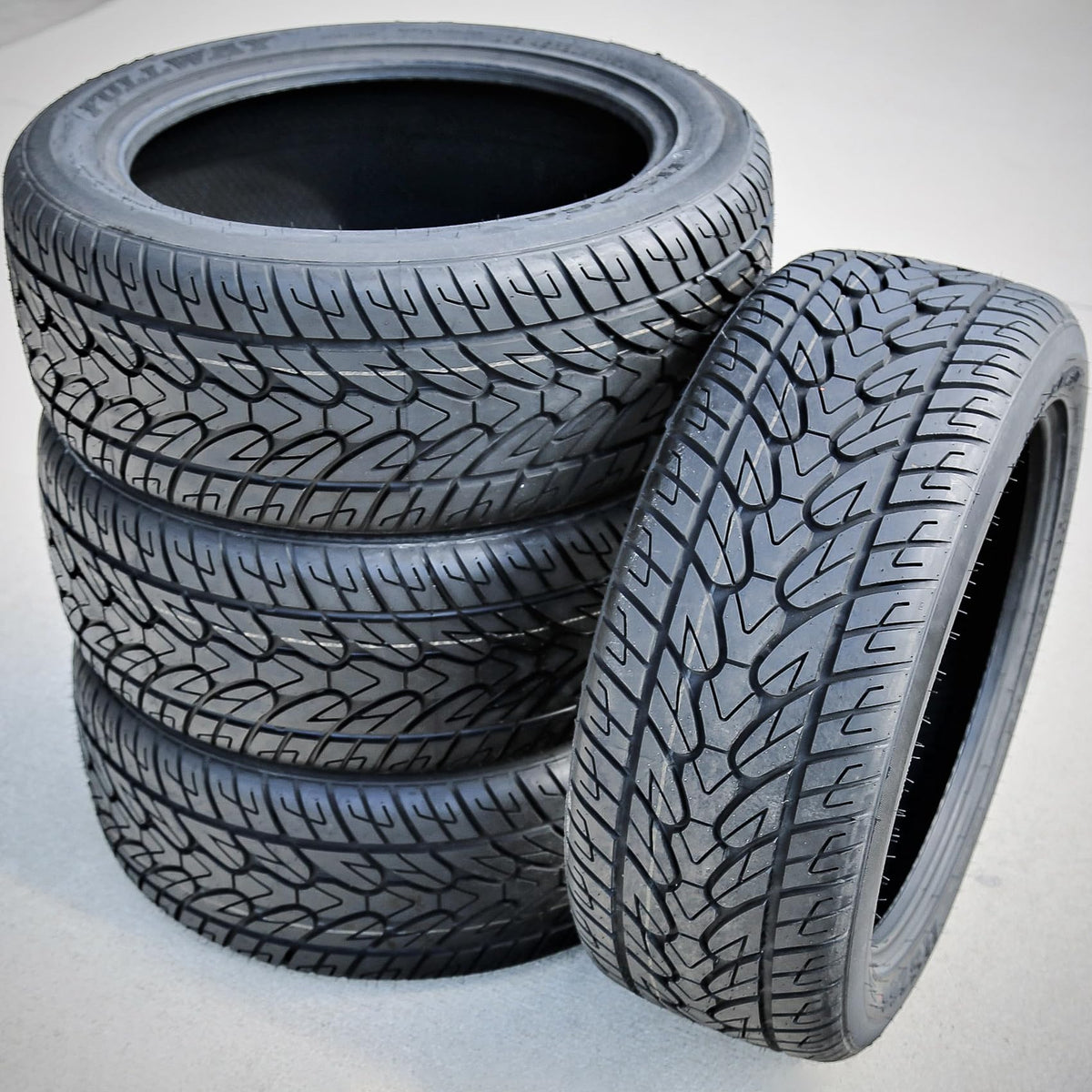 275/55R20 117H All Season XL Performance Tire W727